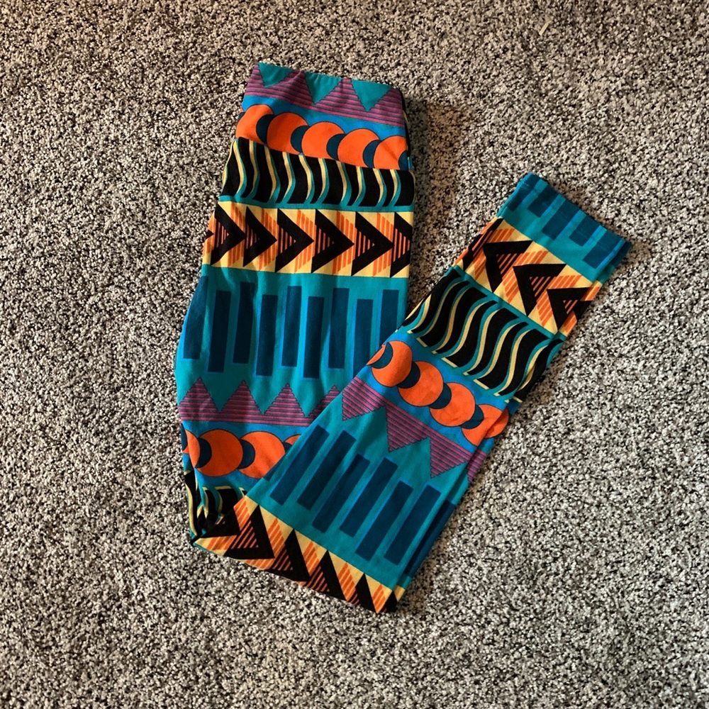 LULAROE AZTEC LEGGINGS